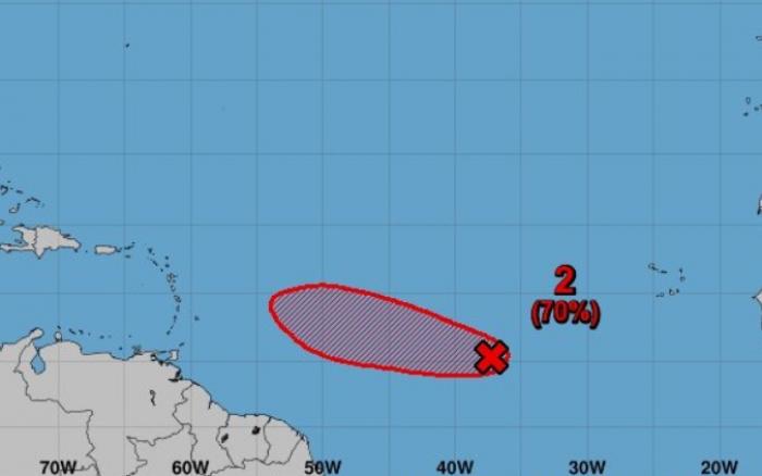 L'onde tropicale s'est un peu mieux organisée selon le NHC