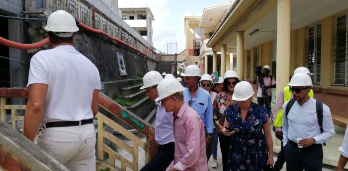 La commission éducation des Régions de France visite le chantier du lycée Schoelcher