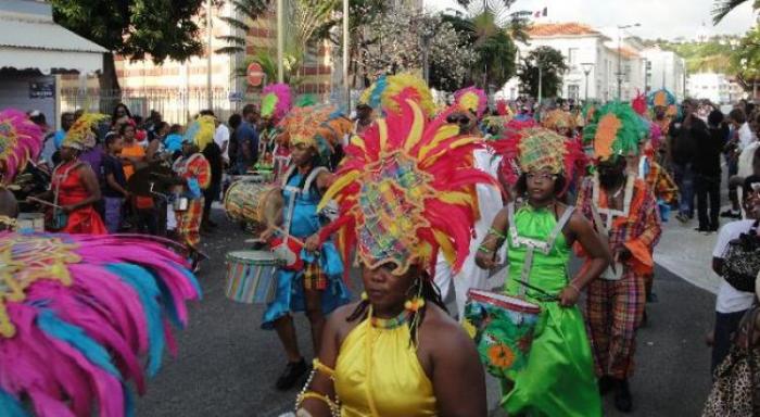 La Foyal Parade fait son thème astral