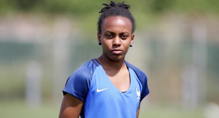 La jeune martiniquaise Emelyne Laurent signe à L'OL