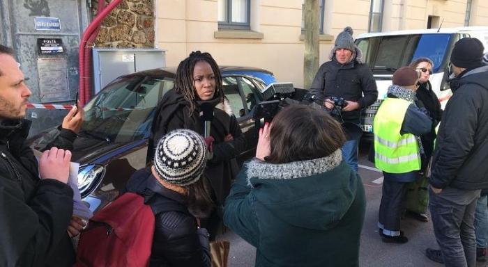 La Ministre des Outre-mer rencontre les gilets jaunes à Paris