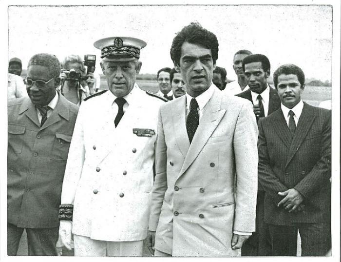 La mort d'Henri Emmanuelli : premier secrétaire d'Etat aux DOM-TOM après l'arrivée de la gauche au pouvoir en 1981