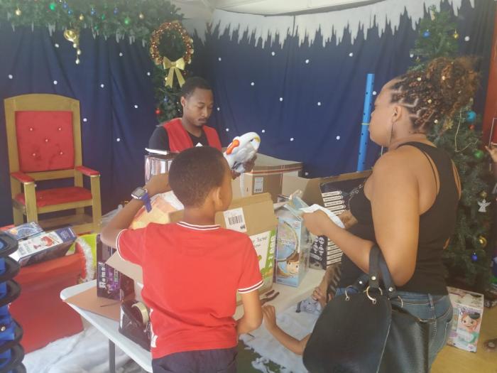 Le bal du retour des cadeaux