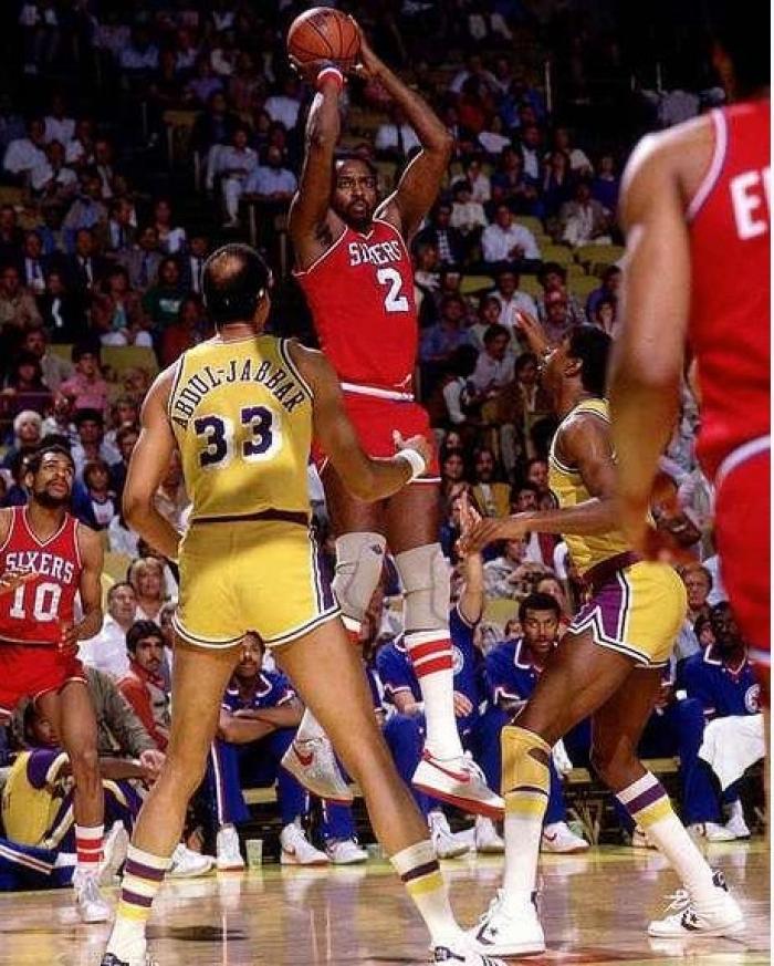 Le basketteur de légende Moses Malone est décédé