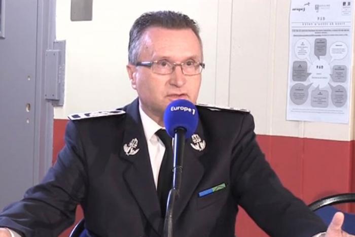 Le directeur outremer des prisons en visite urgente