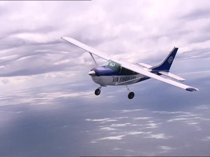 Le pilote du petit avion retrouvé mort