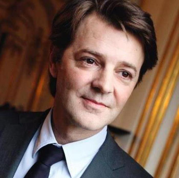 Le président de l'association des maires de France François Baroin est en Martinique