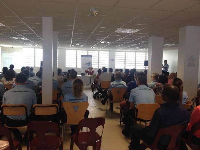 Les enseignants et les gendarmes se rencontrent autour de la sécurisation des établissements scolaires