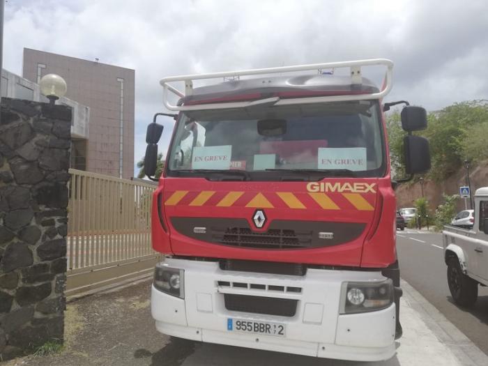 Les pompiers restent mobilisés