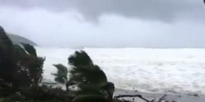 Les premiers effets de la tempête tropicale Matthew