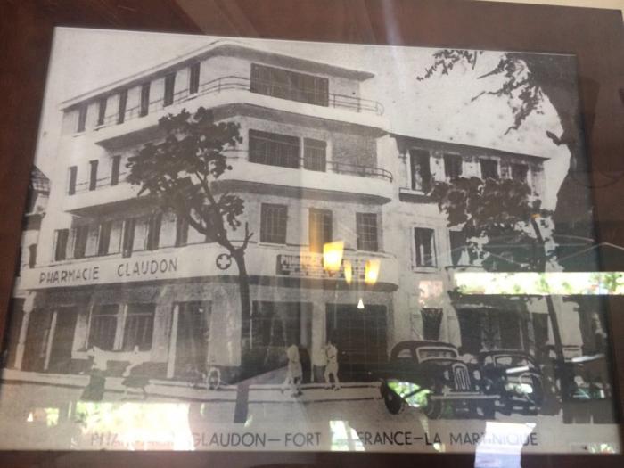 Les vieilles enseignes de Foyal : L'Impératrice, l'un des plus vieux hôtels de la Martinique