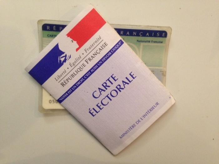 Marcelin Nadeau présente ses 4 têtes de section au cours d'un forum citoyen