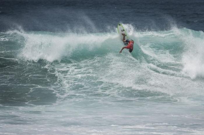 Martinique Surf Pro 2017 : Seize surfeurs en lice pour les 8èmes de finale qui ont débuté cet après-midi sur le spot de Basse-Pointe