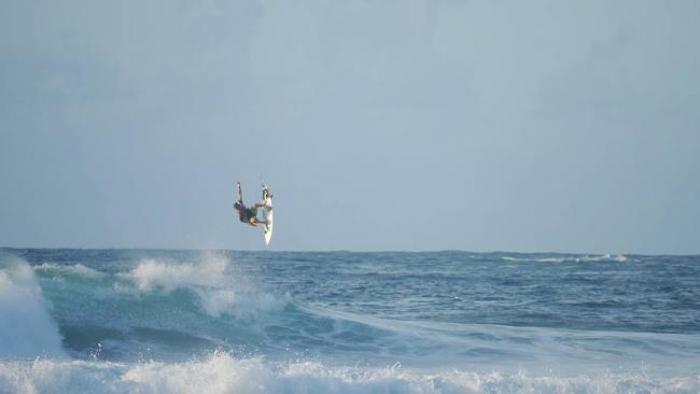 Martinique Surf Pro : la compétition continue à Basse-Pointe