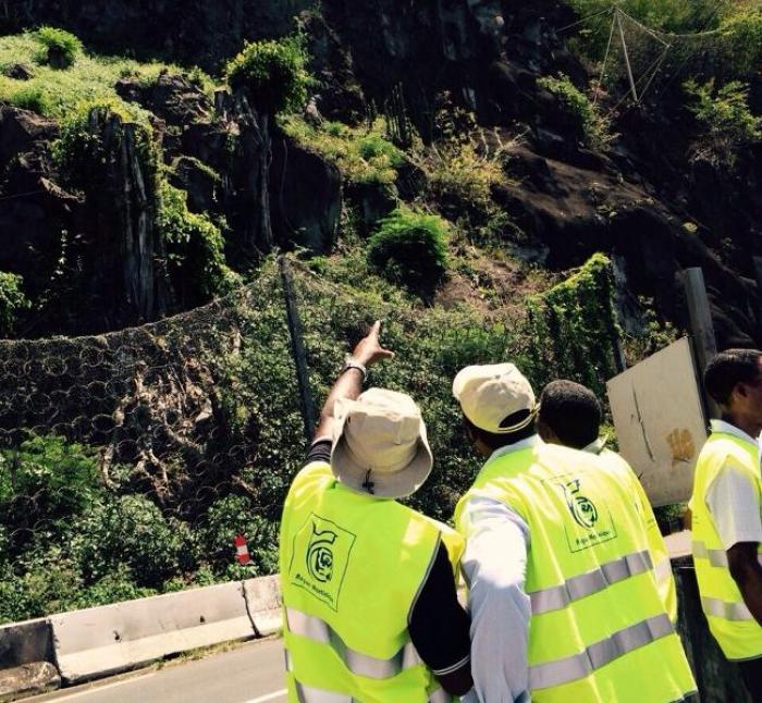 Menace de chute de pierres à Saint-Pierre : la circulation interrompue pour 48 heures sur la RN2 entre St Pierre et Carbet