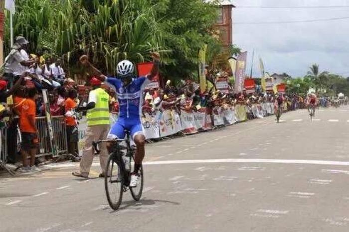 Mickael Laurent s’impose à Saint-Laurent