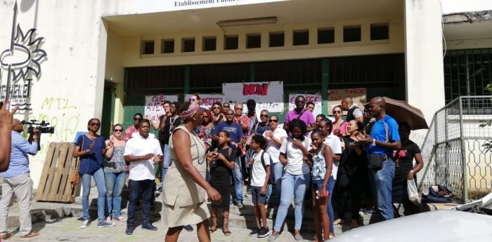 Mobilisation du personnel du collège Michelet