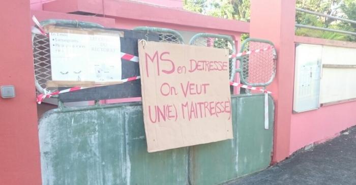 Mobilisation à l'école de la Lézarde à Petit-Bourg