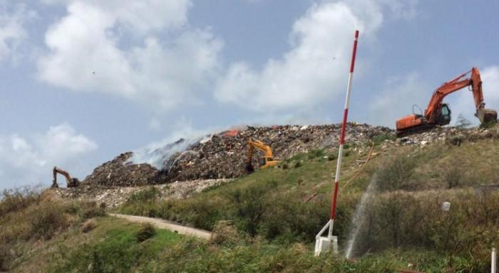 Nouveau départ de feu à la décharge de Céron à Sainte-Luce