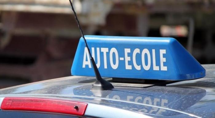 Opération escargot des auto-écoles : bouchons à prévoir sur l'autoroute