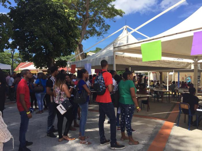Pilote à vie : plus de 400 jeunes présents pour trouver un emploi ou une formation