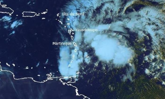 Pluies, vents et mer formée attendus sur la Martinique à l'approche d'une onde tropicale active