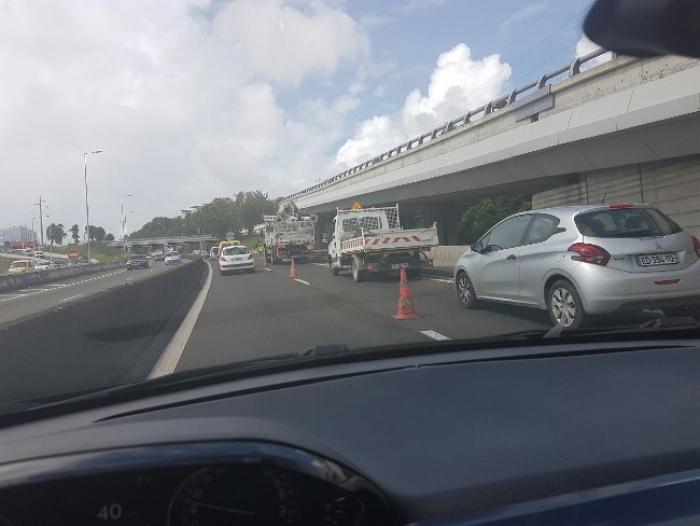 Plusieurs kilomètres de bouchon sur l'autoroute, ce mardi matin
