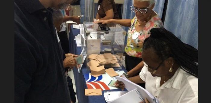 Primaire de la droite et du centre : affluence perceptible samedi matin à Fort-de-France