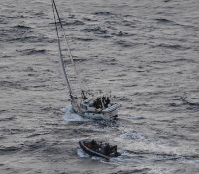 Près de cent kg de cocaïne saisis sur un voilier allemand par la Marine Nationale