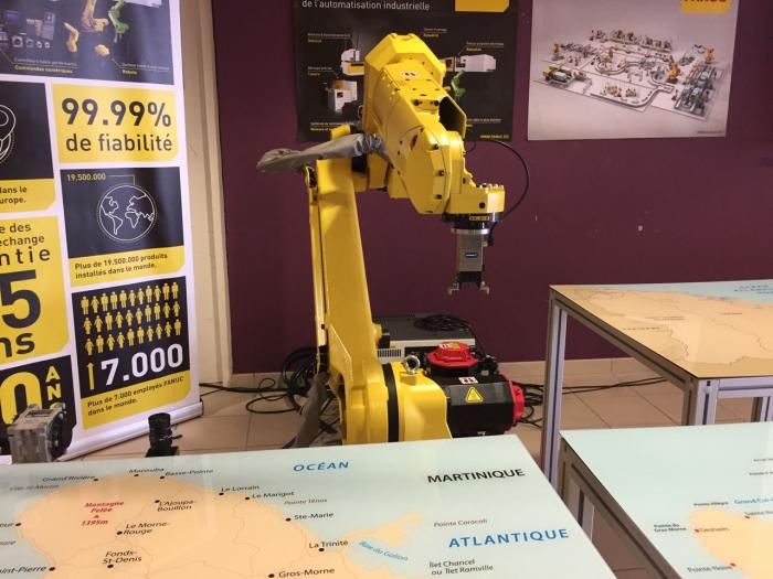 Présentation du projet de formation en robotisation au lycée Joseph Gaillard