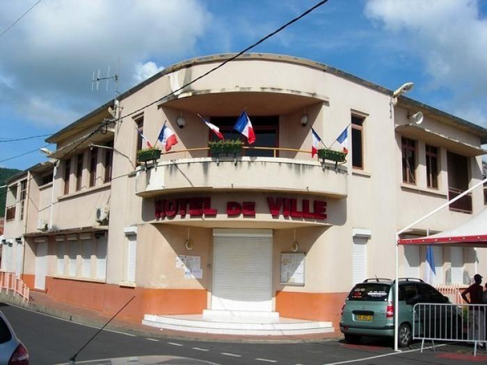 Rififi à la mairie des Anses d'Arlet