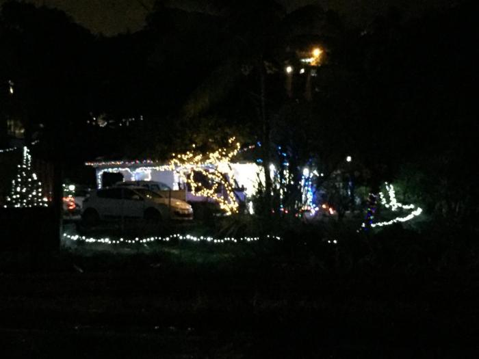 Sur la route du François, sa maison illuminée attire les regards