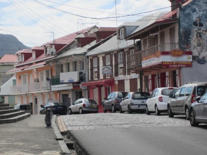 Tarification du parking de Basse-Terre : les professionnels dans les rues