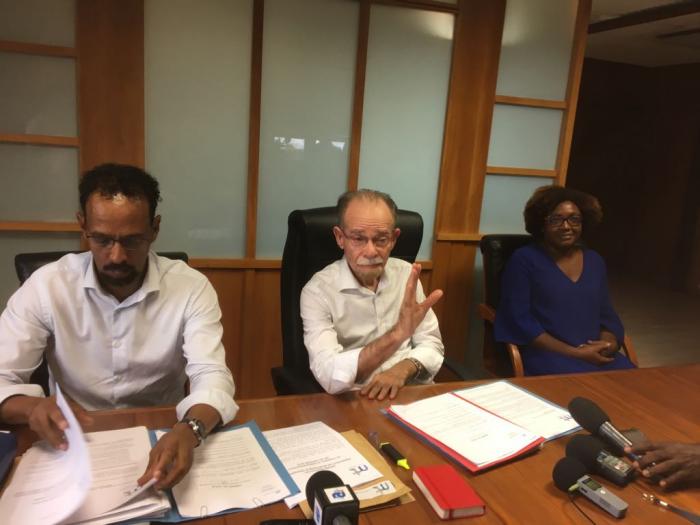 TCSP : Alfred Marie-Jeanne rejette les propositions de la CFTU et exige la mise en route rapide des BHNS