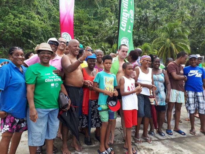 Tour de Martinique à la nage : Gilles Rondy termine la 8ème étape à Grand-Rivière