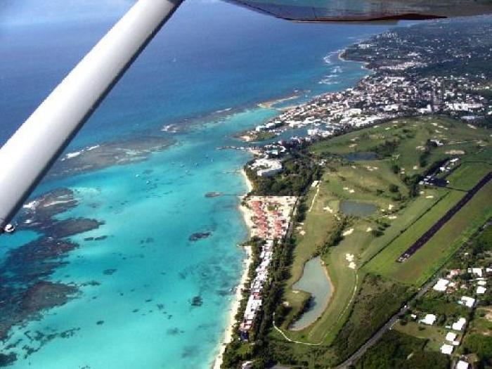 Un avion s'est crashé dans le lagon de Saint-François