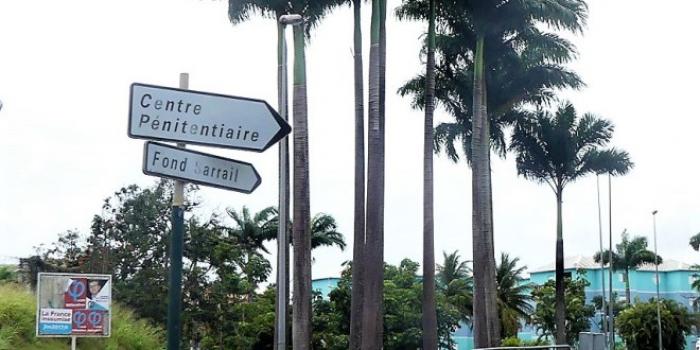 Un détenu poignardé à mort à Fond Sarail