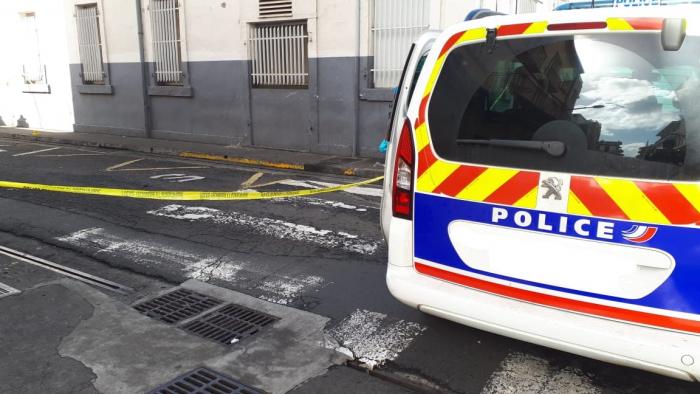 Un homme décède de ses blessures après une bagarre et des coups de feu à Fort-de-France.