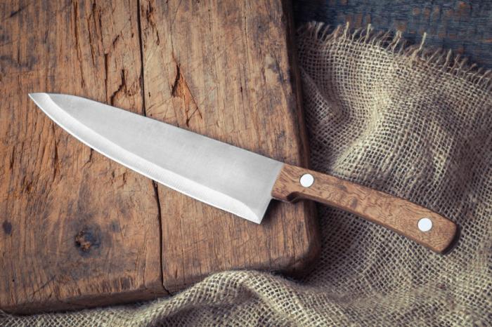 Un jeune homme de 21 ans blessé à l'arme blanche à Moule