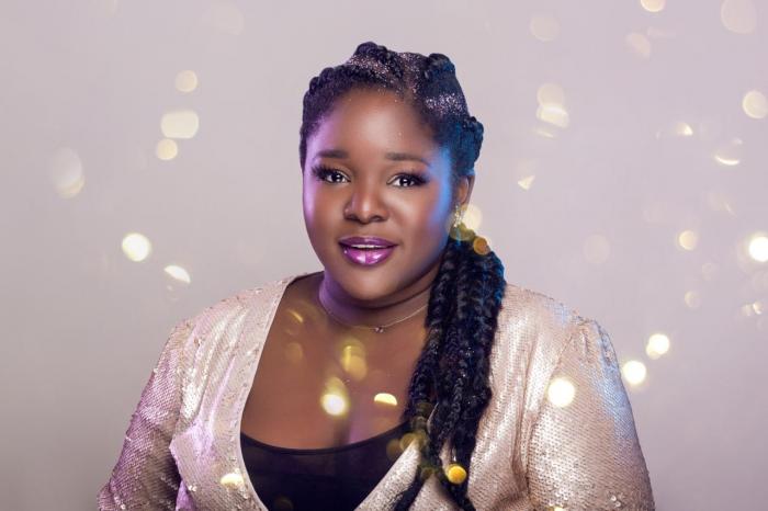 Une campagne de financement pour la marque Djulicious Cosmetics