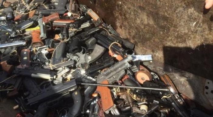 Une citoyenne a remis 4 armes aux autorités