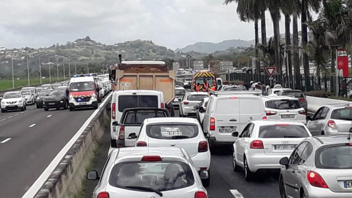 Une femme fauchée sur la RN5 juste avant l'échangeur de Carrère