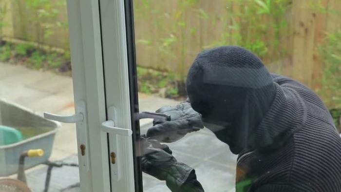 Vols dans la Zone de Champigny : "Dernièrement ils ont cassé la devanture de l'établissement"