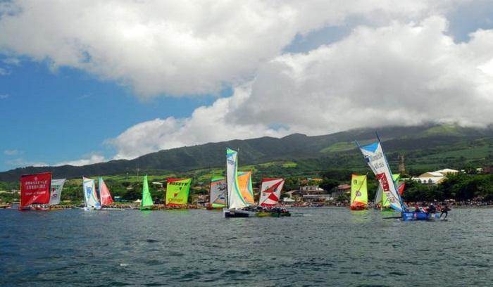 Yoles rondes 2015 : arrivée et départ au Robert !