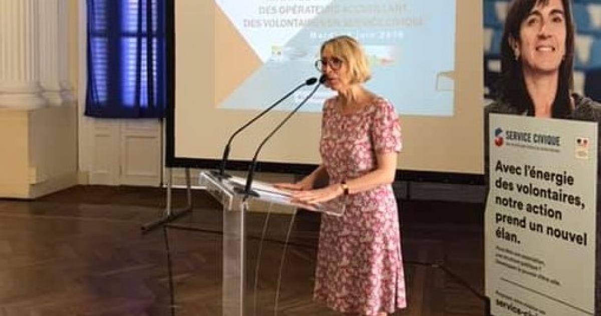 La présidente de l'Agence du service civique Béatrice Angrand est en Martinique