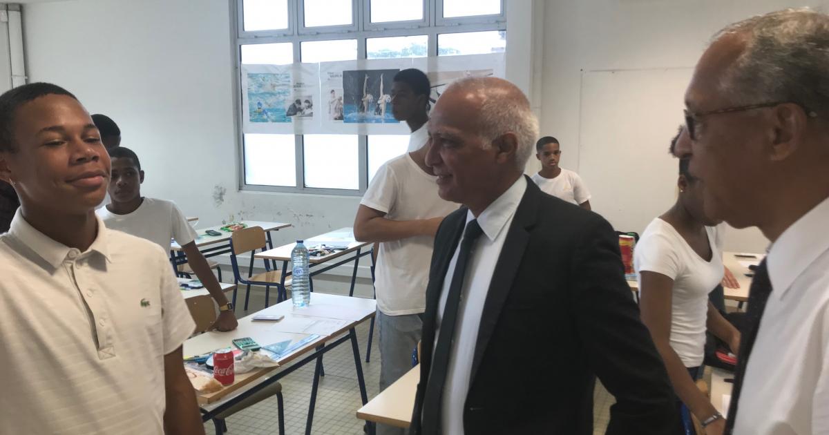     





Le recteur donne le coup d'envoi du Diplôme national du Brevet au CREPS




