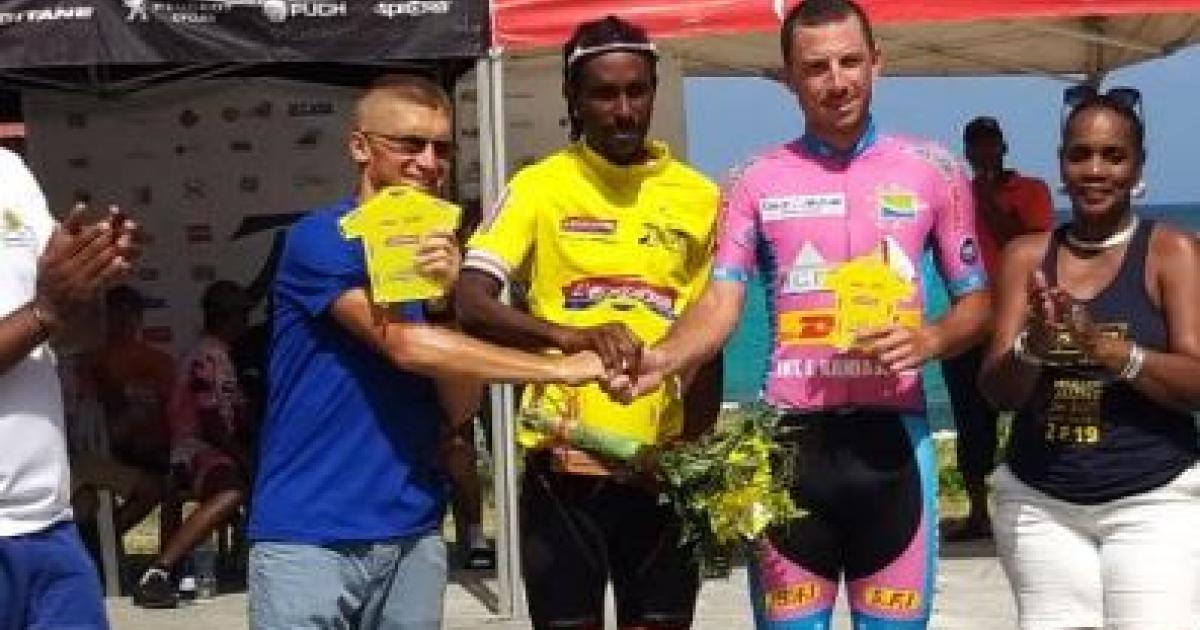     





Tour de Marie-Galante : Keran Barolin l'emporte dans un final d'anthologie




