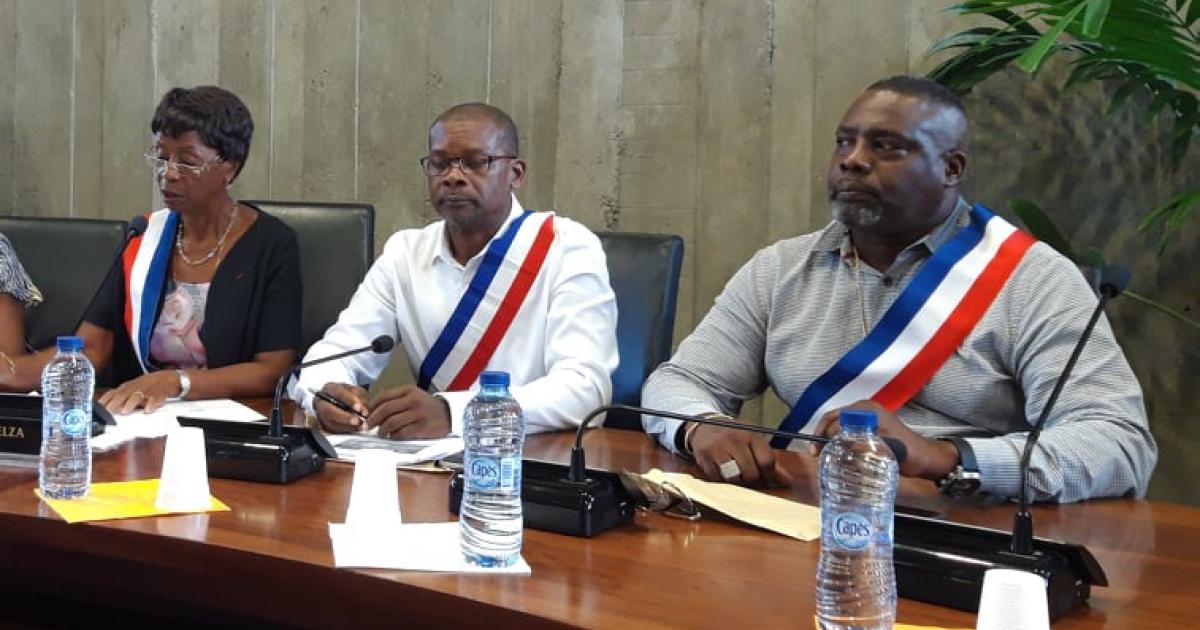     





Les élus pointois veulent une expertise des finances de la ville




