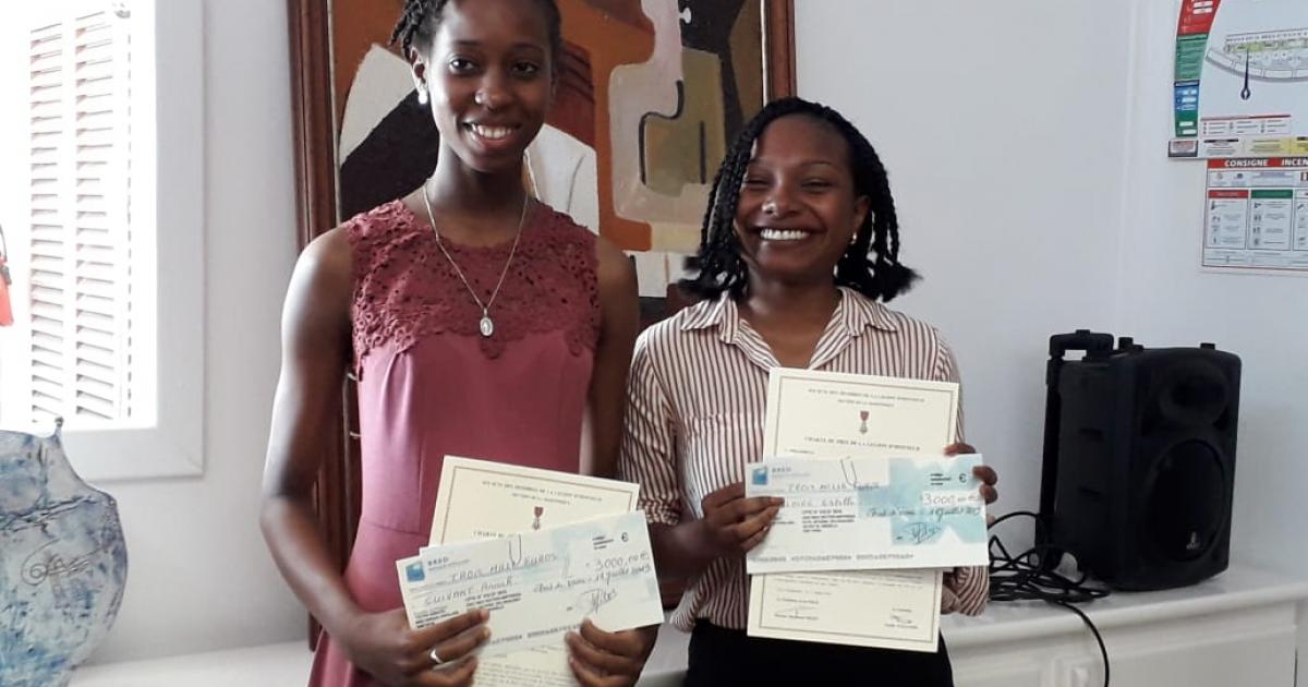     





Les cérémonies en l'honneur des bacheliers s’enchaînent





