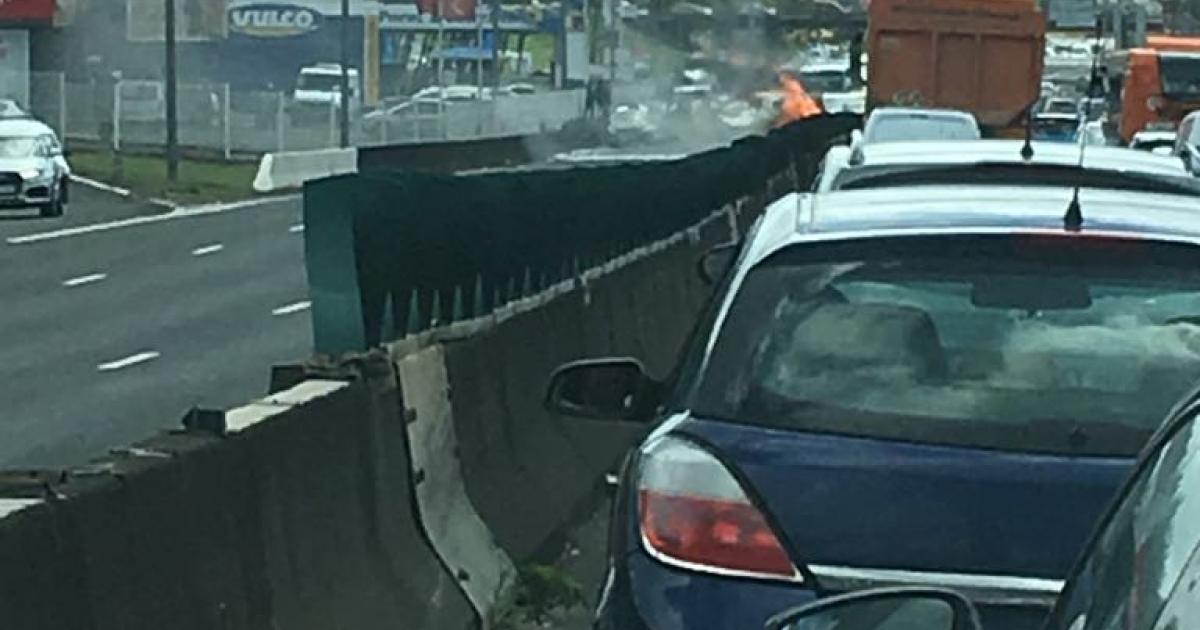 Deux accidents provoquent d’importants bouchons entre Baie-Mahault et Petit-Bourg